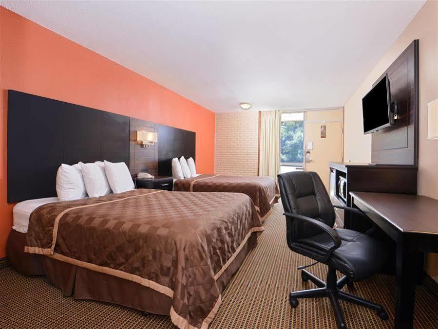 Americas Best Value Inn - Collinsville / St. Louis Exteriér fotografie
