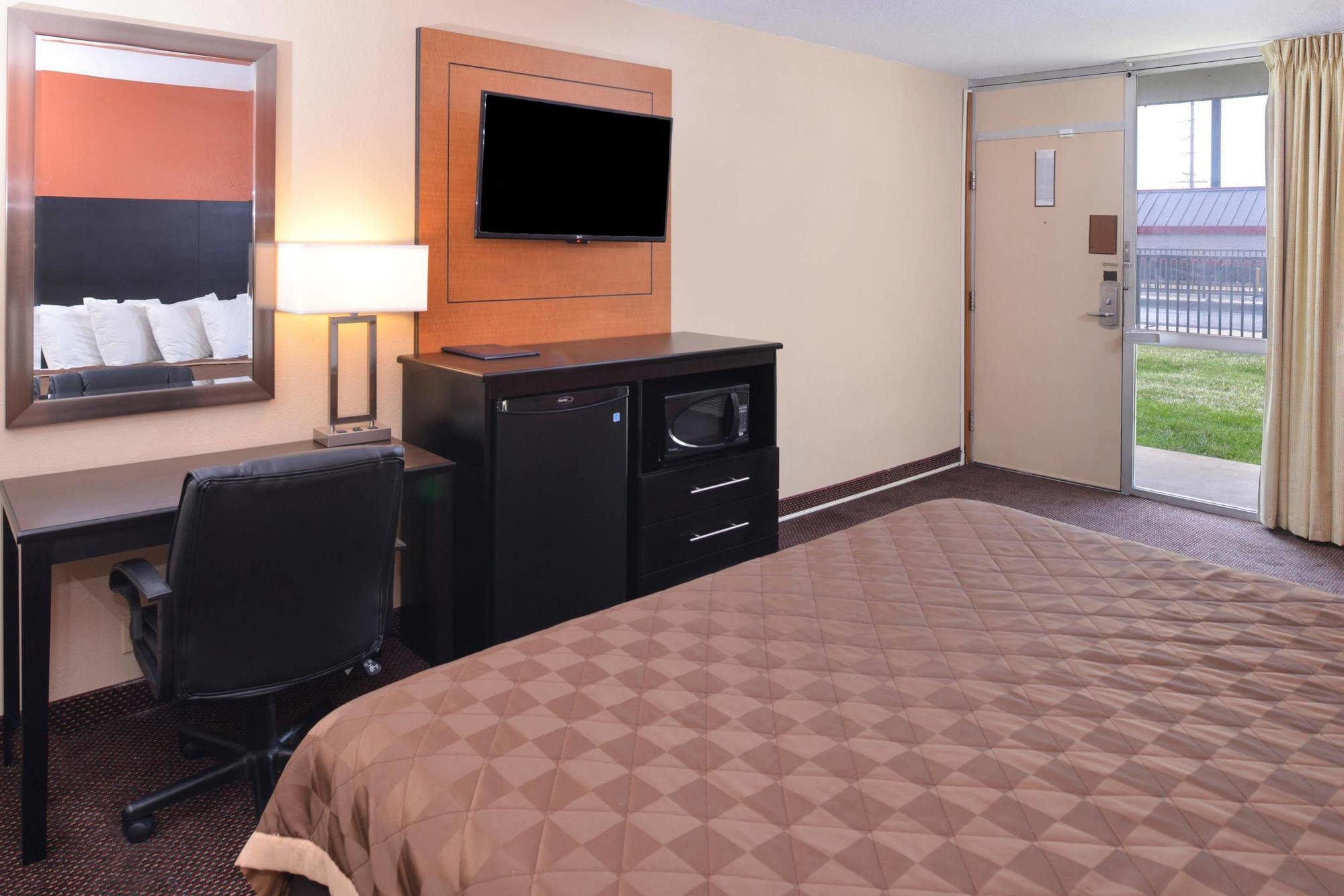 Americas Best Value Inn - Collinsville / St. Louis Exteriér fotografie